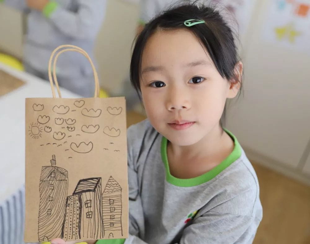 美工教室 | 牛皮紙袋創意畫  第7張