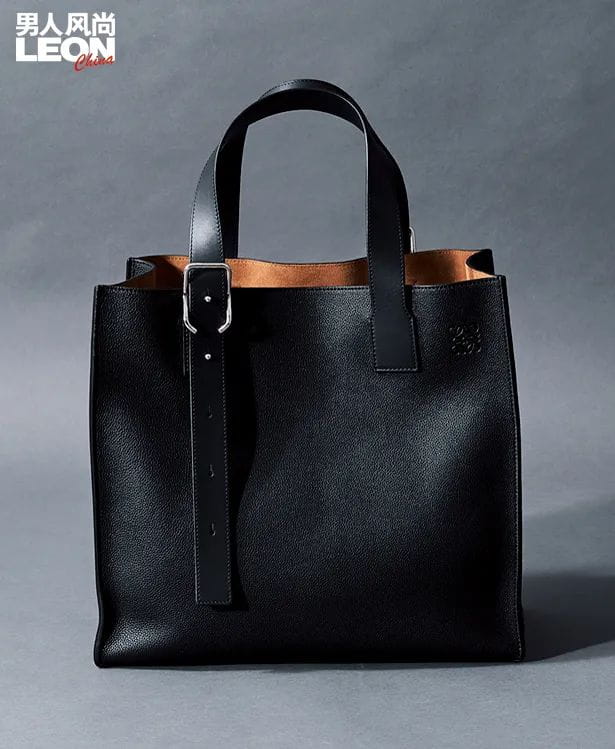 就現(xiàn)在!手提袋就要選稍大號 第2張 就現(xiàn)在!手提袋就要選稍大號 第2張