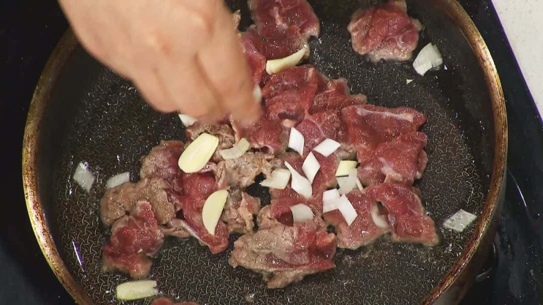 【養(yǎng)生廚房】今日菜譜《小米袋肉蔬》  第9張