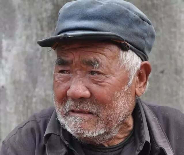 山區留守老人黃小米銷路難,緊急求援,讓我們一起轉發,給他們多一份希望.  第10張