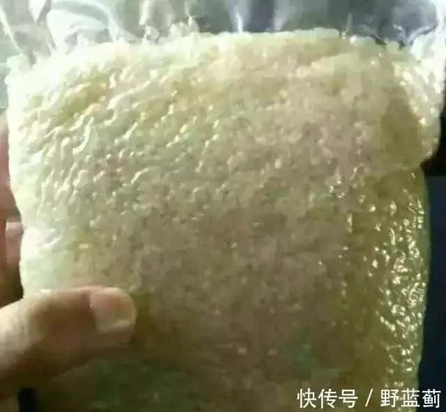 學(xué)生網(wǎng)購小米手機(jī),收到一小袋大米,15歲賣家花9.9元凈賺496元 第3張 學(xué)生網(wǎng)購小米手機(jī),收到一小袋大米,15歲賣家花9.9元凈賺496元 第3張