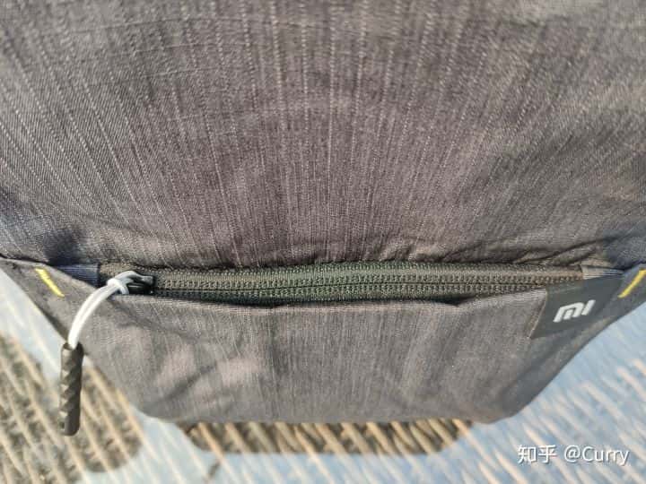 年輕人的第一款小背包——小米小背包評測  第12張